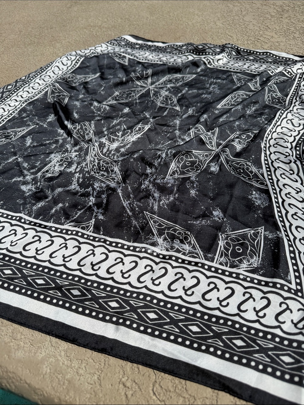 Elizabeth & James Black and White Bandana Print Scarf perfect for resort